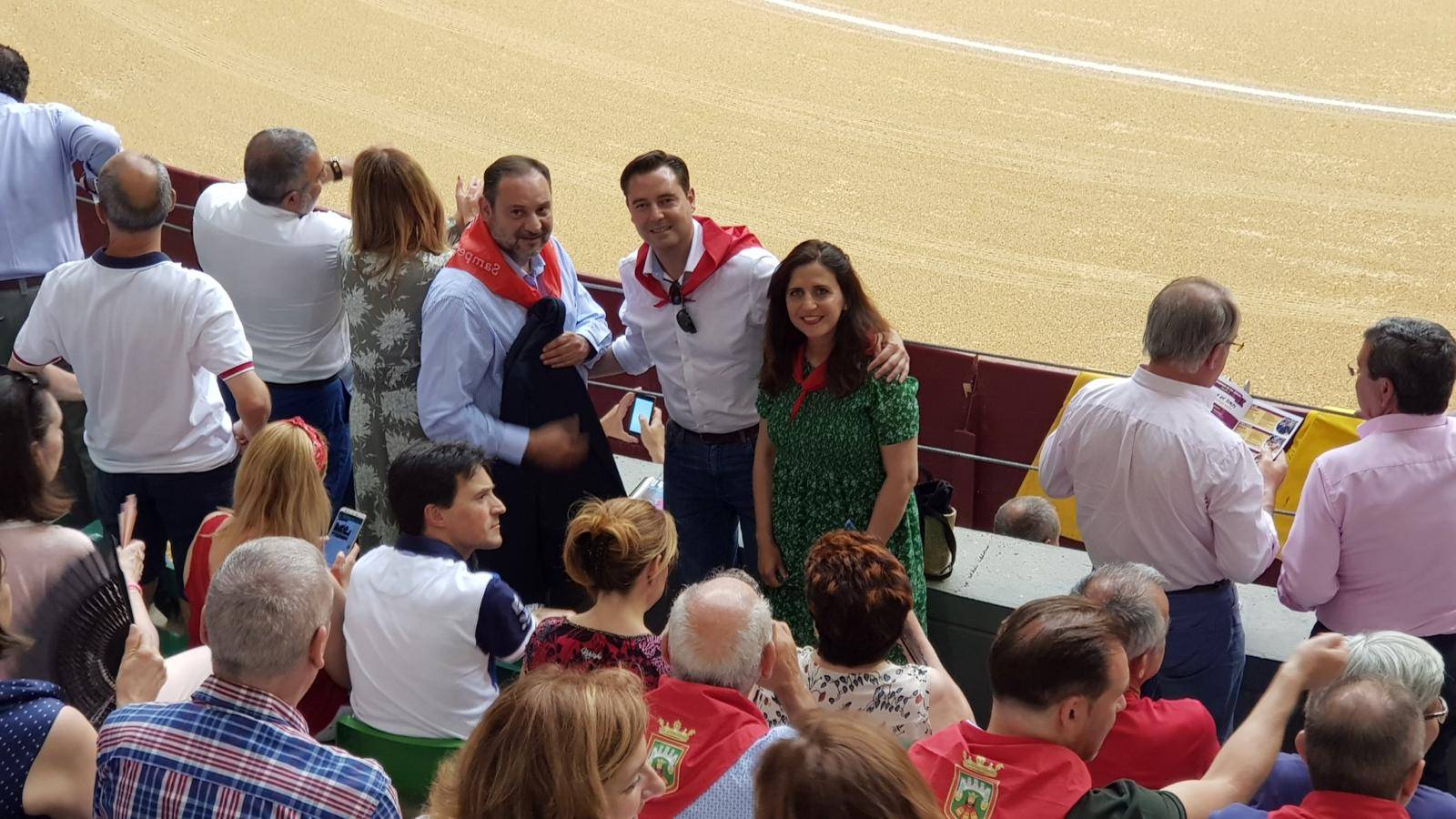 Koldo,Ábalos, De la Rosa y Peña Burgos toros